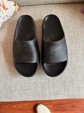 Women's Black Recovery Slide Sandals